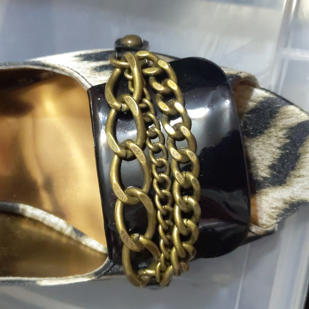 Guess Leopard Print Open Toe Heel Size 6.5 - image 8